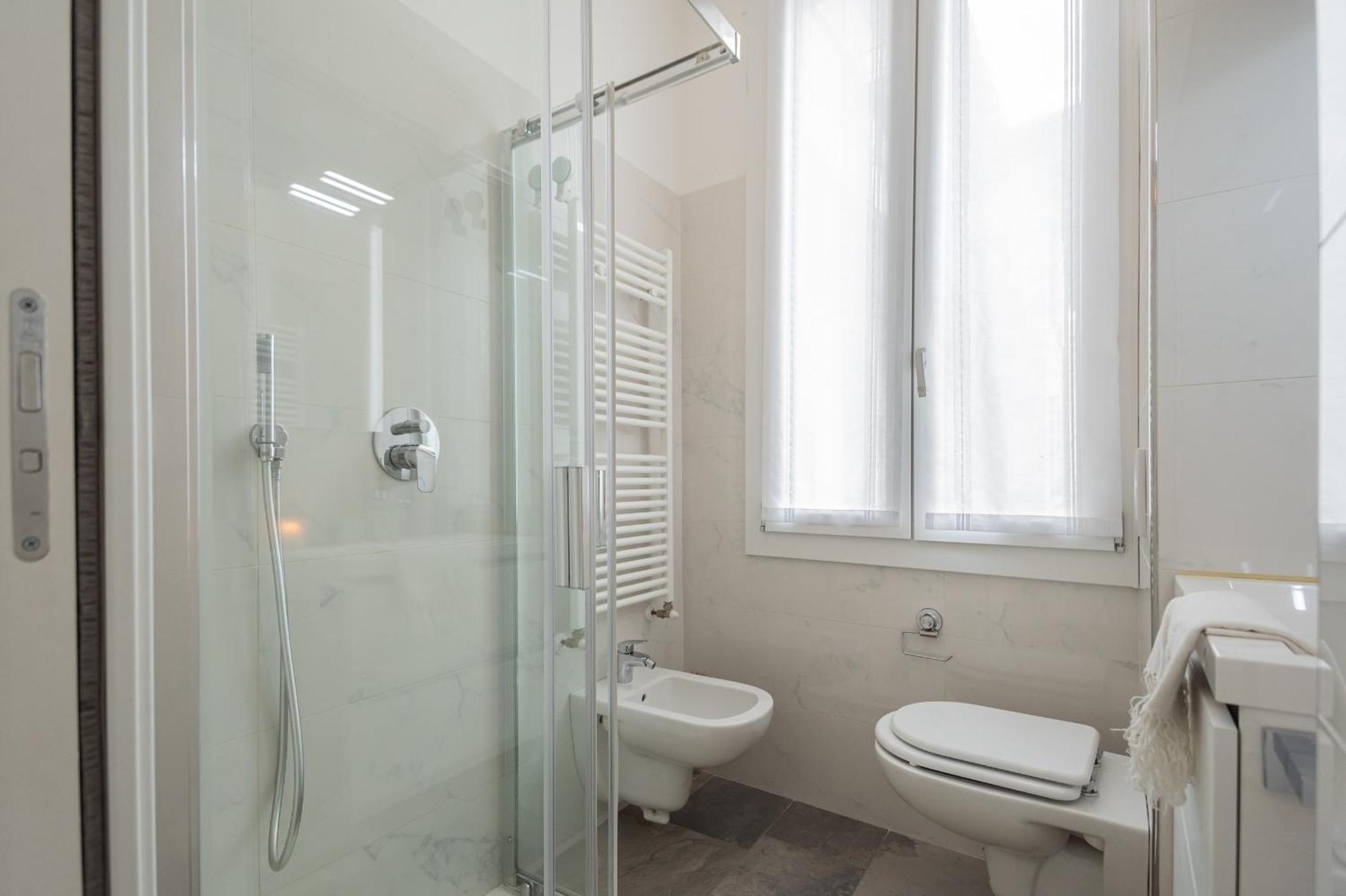 Old Court Hideaway By Rent All كومو المظهر الخارجي الصورة